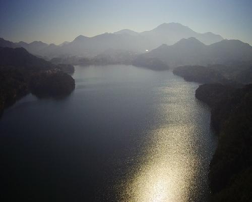 광주호에서 본 무등산 대표사진